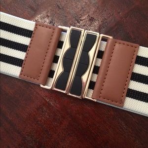 Black & White Striped Belt XS